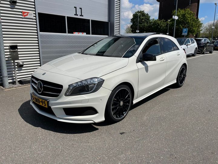 MERCEDES-BENZ A-KLASSE 2015 wdd1760121j359060