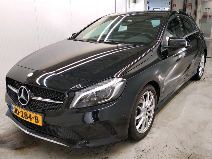 MERCEDES-BENZ A180 2016 wdd1760121j428988