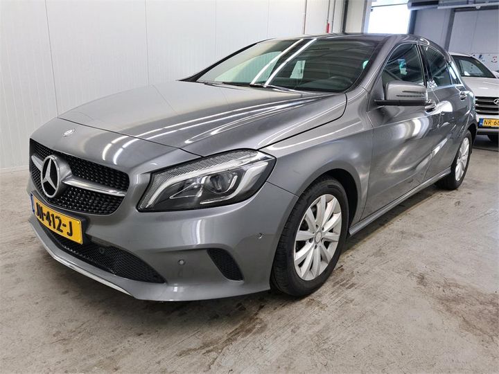 MERCEDES-BENZ A180 2016 wdd1760121j447626