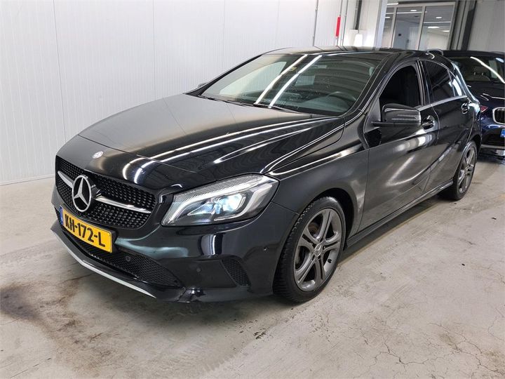 MERCEDES-BENZ A180 2016 wdd1760121j496991