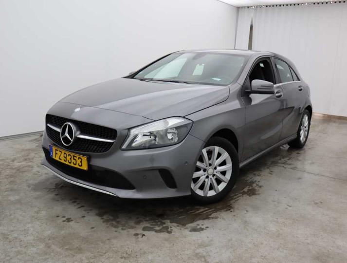 MERCEDES-BENZ A-KLASSE &#3915 2016 wdd1760121j520799