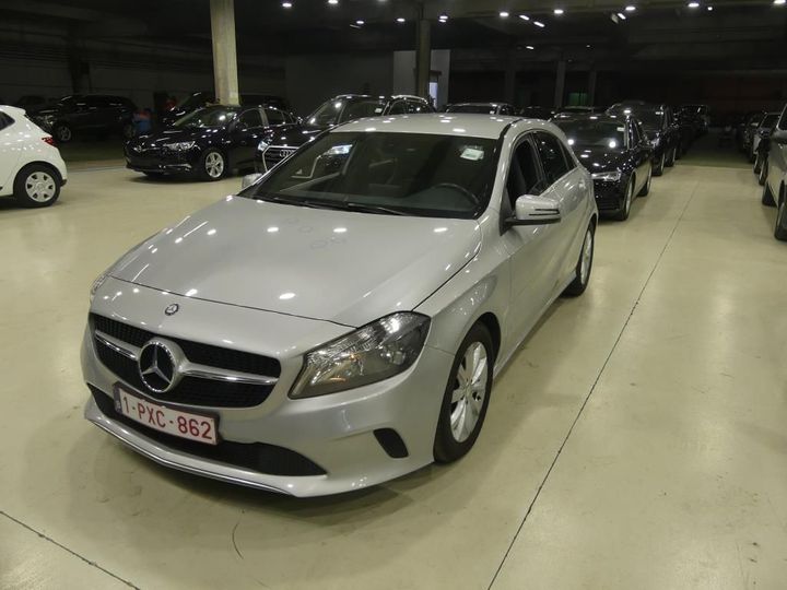 MERCEDES-BENZ A 2016 wdd1760121j522552