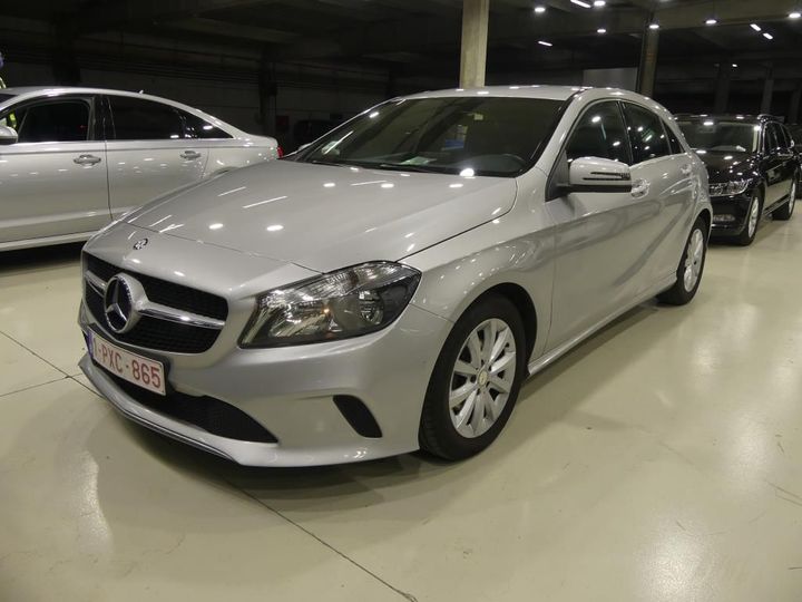 MERCEDES-BENZ A 2016 wdd1760121j525040