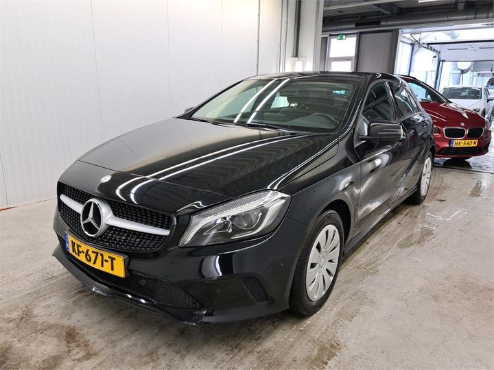 MERCEDES-BENZ A180 2016 wdd1760121j527463