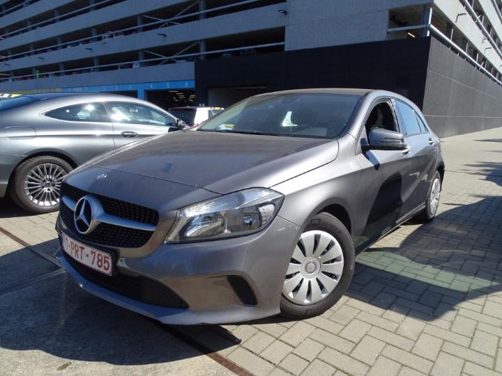 MERCEDES-BENZ A 2016 wdd1760121j527984