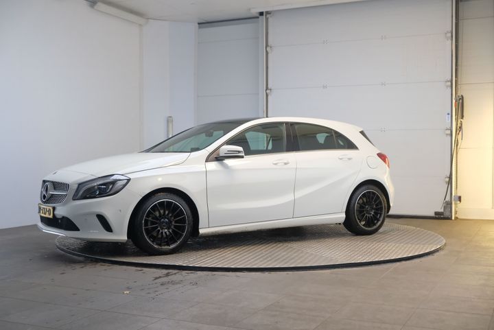 MERCEDES-BENZ A-KLASSE 2016 wdd1760121j550519