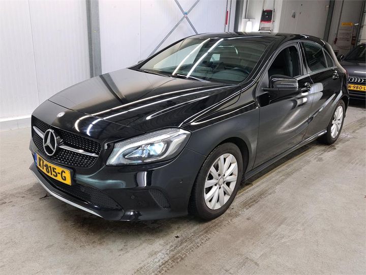 MERCEDES-BENZ A180 2016 wdd1760121j561509