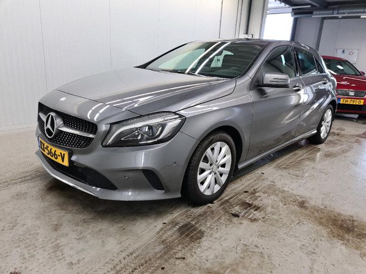 MERCEDES-BENZ A180 2016 wdd1760121j571306