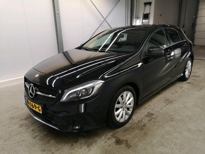 MERCEDES-BENZ A180 2017 wdd1760121j602853