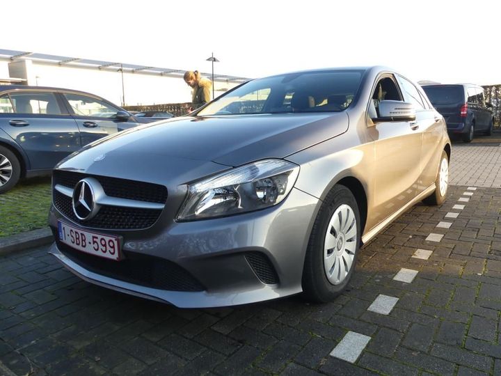 MERCEDES-BENZ A 2017 wdd1760121j604192