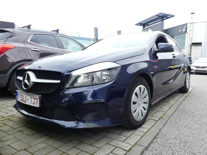 MERCEDES-BENZ A 2017 wdd1760121j611943