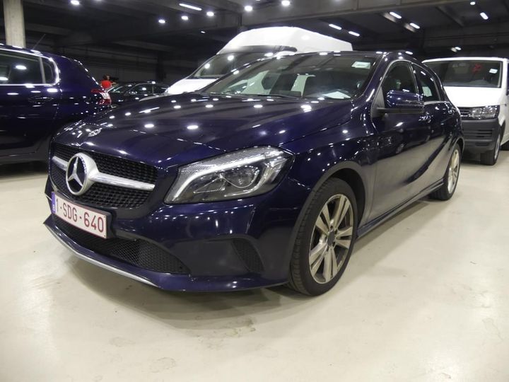 MERCEDES-BENZ A 2017 wdd1760121j614785