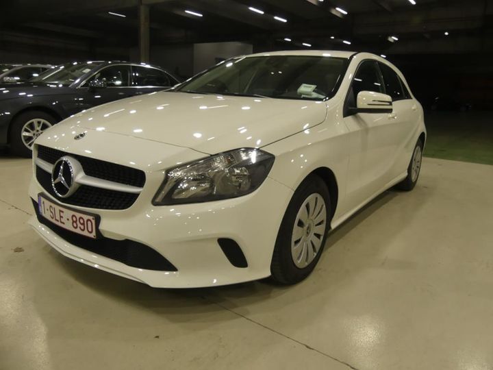 MERCEDES-BENZ A 2017 wdd1760121j638132