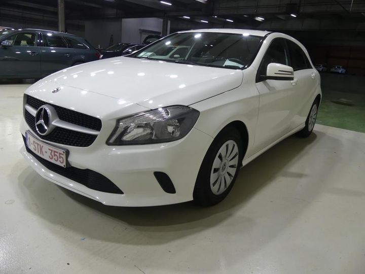 MERCEDES-BENZ A 2017 wdd1760121j638644