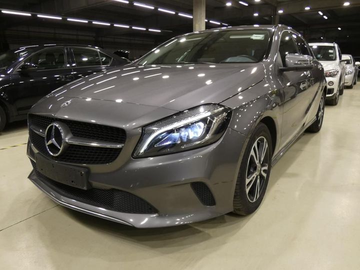 MERCEDES-BENZ A 2017 wdd1760121j652256