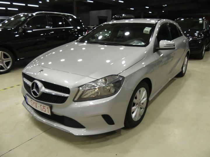 MERCEDES-BENZ A 2017 wdd1760121j664293