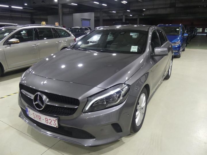 MERCEDES-BENZ A 2017 wdd1760121j667111