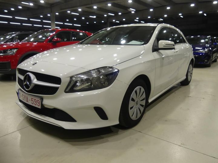 MERCEDES-BENZ A 2017 wdd1760121j669137