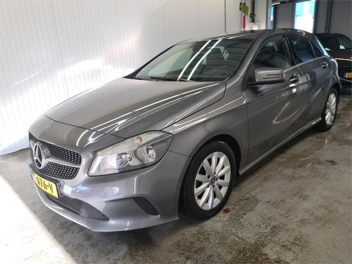 MERCEDES-BENZ A180 2017 wdd1760121j688282