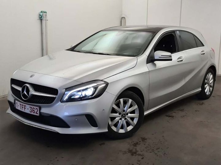 MERCEDES-BENZ A 2017 wdd1760121j694840