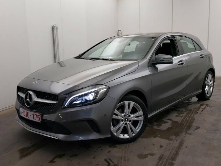 MERCEDES-BENZ A 2018 wdd1760121j717912