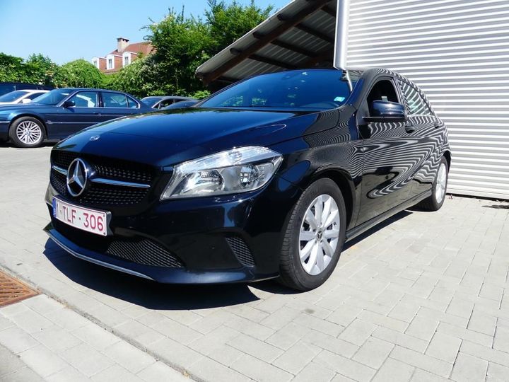 MERCEDES-BENZ A 2017 wdd1760121j723359