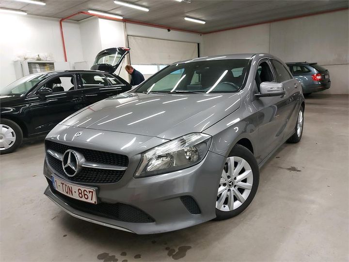 MERCEDES-BENZ A 2018 wdd1760121j737910