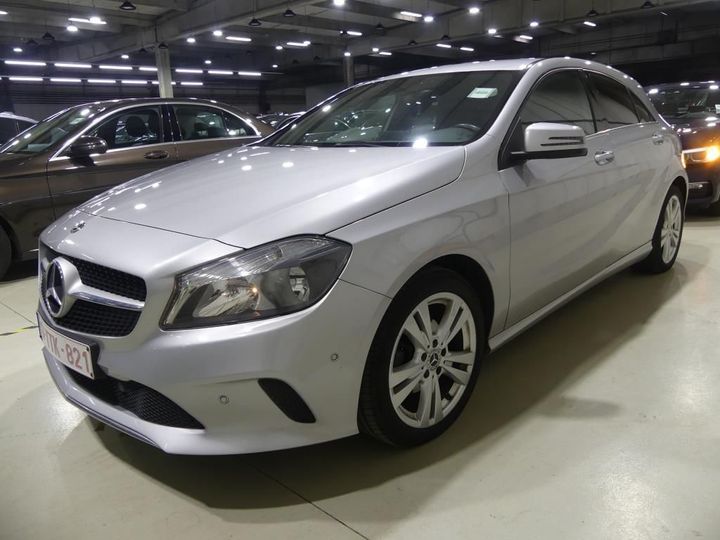 MERCEDES-BENZ A 2018 wdd1760121j743662