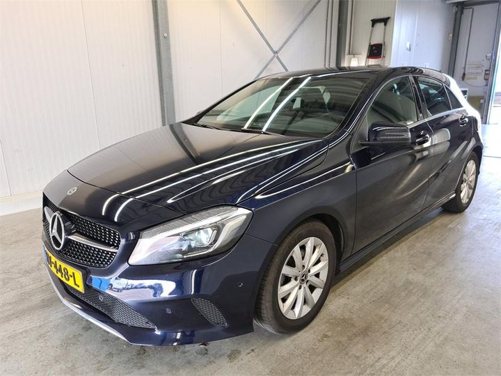 MERCEDES-BENZ A180 2018 wdd1760121j749097