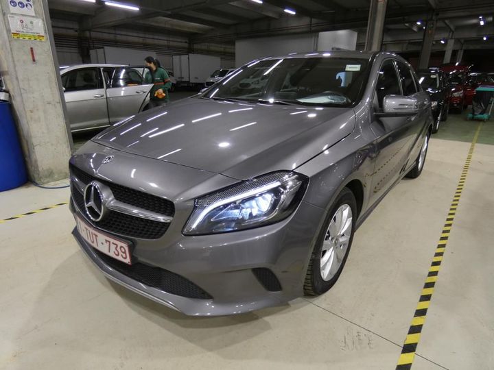 MERCEDES-BENZ A 2018 wdd1760121j755133