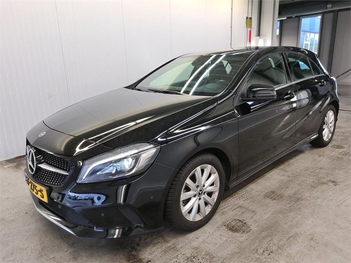 MERCEDES-BENZ A180 2018 wdd1760121j770029