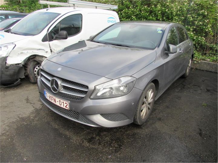 MERCEDES-BENZ A-KLASSE 2015 wdd1760121v065954