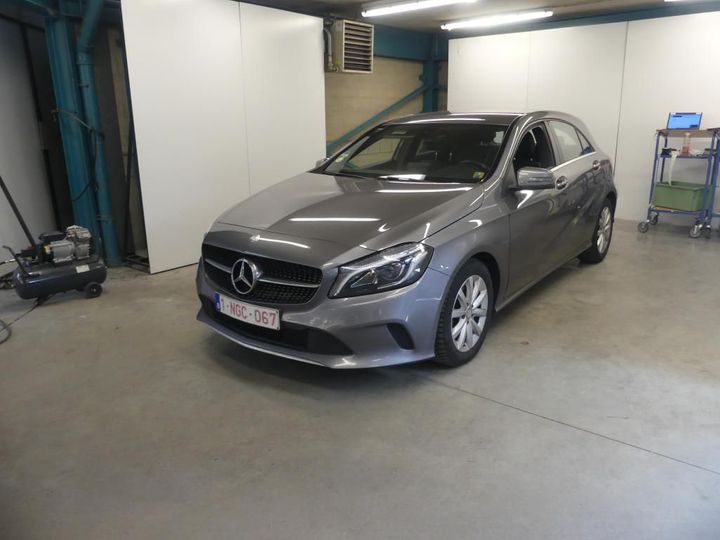 MERCEDES-BENZ A 2016 wdd1760121v136426