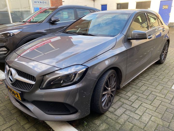 MERCEDES-BENZ A-KLASSE 2015 wdd1760421j418064