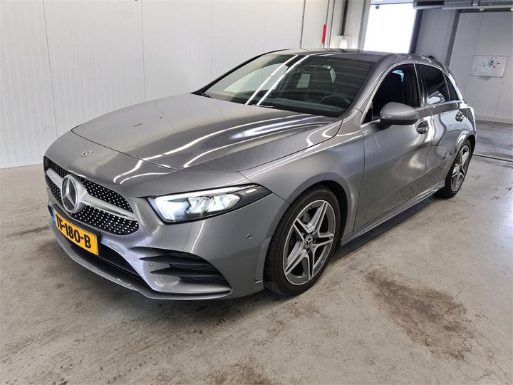 MERCEDES-BENZ A180 2018 wdd1770031j023393