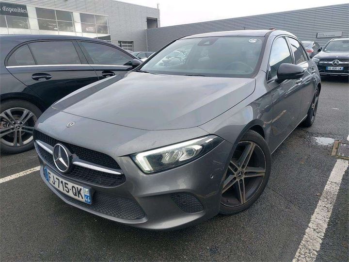 MERCEDES-BENZ CLASSE A COMPACT 2019 wdd1770121j117430