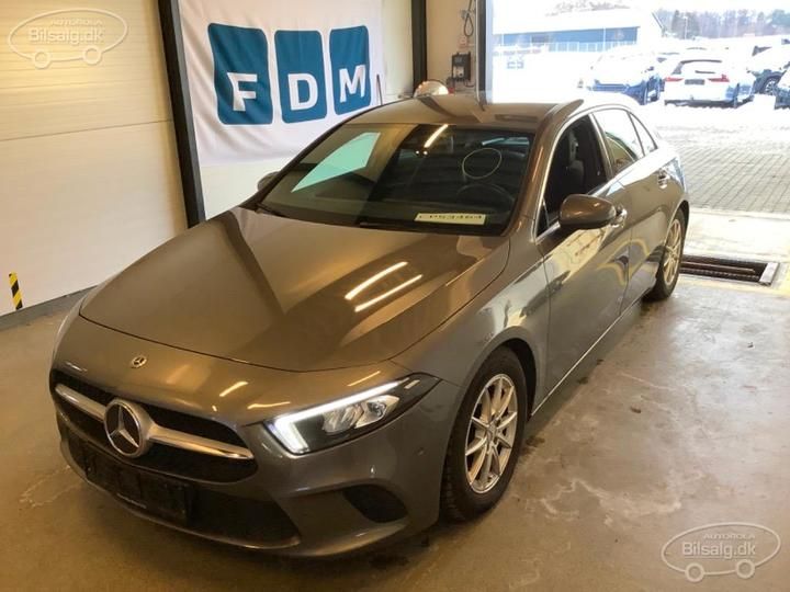 MERCEDES-BENZ A-CLASS HATCHBACK 2019 wdd1770121j157522