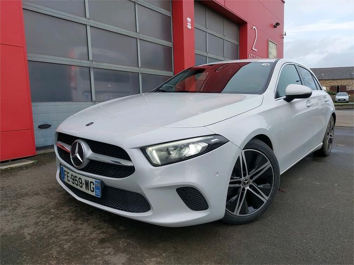 MERCEDES-BENZ CLASSE A 2019 wdd1770841n068869