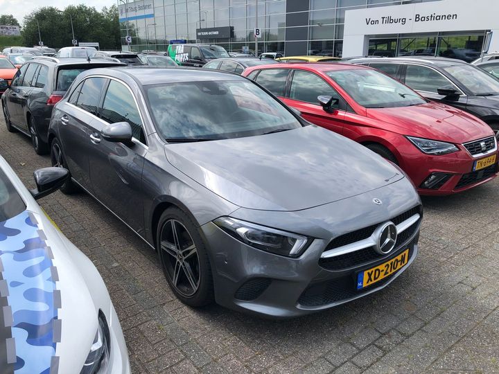 MERCEDES-BENZ A-KLASSE 2018 wdd1770871j024838