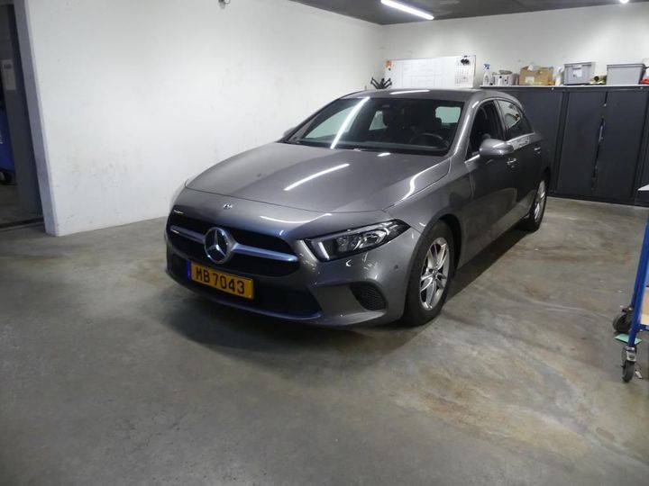 MERCEDES-BENZ A 2018 wdd1770871n024785