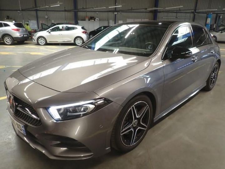 MERCEDES-BENZ CLASSE A 2019 wdd1770871v037960