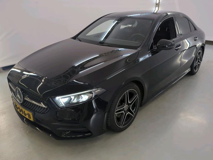 MERCEDES-BENZ A-KLASSE 2019 wdd1771871j123551