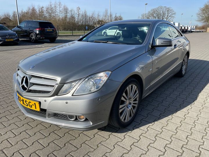 MERCEDES-BENZ E-KLASSE COUP 2010 wdd2073221f035582