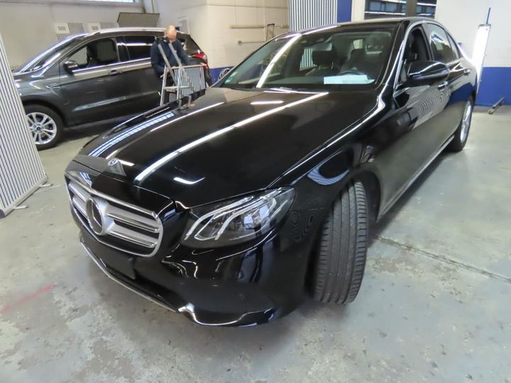 MERCEDES-BENZ E 2017 wdd2130041a256326