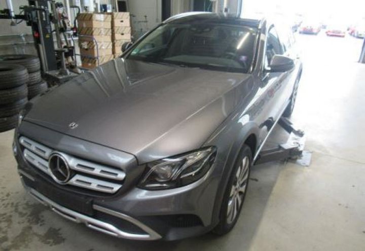 MERCEDES-BENZ E 220D 2019 wdd2132171a602934