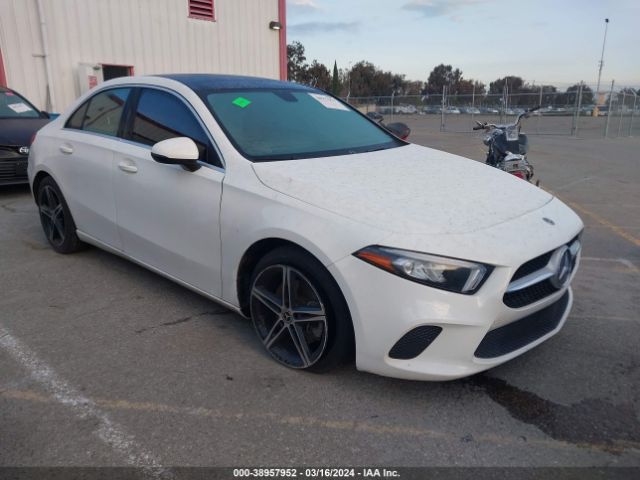 MERCEDES-BENZ A 220 2019 wdd3g4eb6kw009396