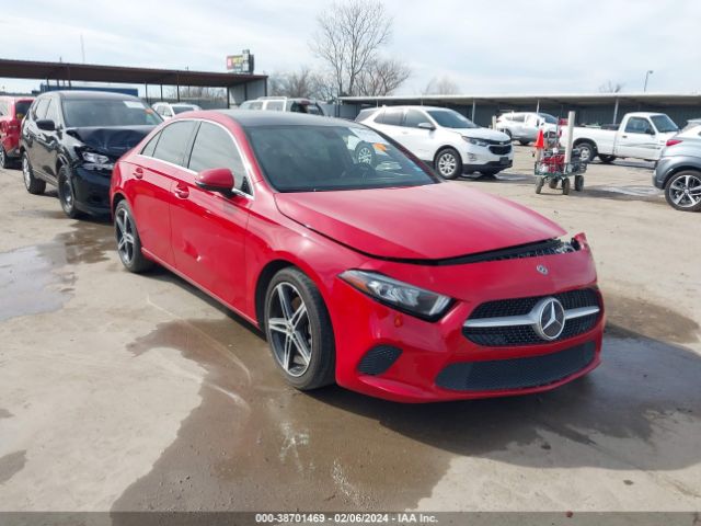 MERCEDES-BENZ A 220 2019 wdd3g4eb6kw013299