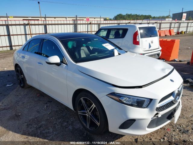 MERCEDES-BENZ A-CLASS 2019 wdd3g4eb7kw000514