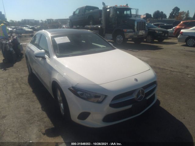 MERCEDES-BENZ A-CLASS 2019 wdd3g4eb8kw019430