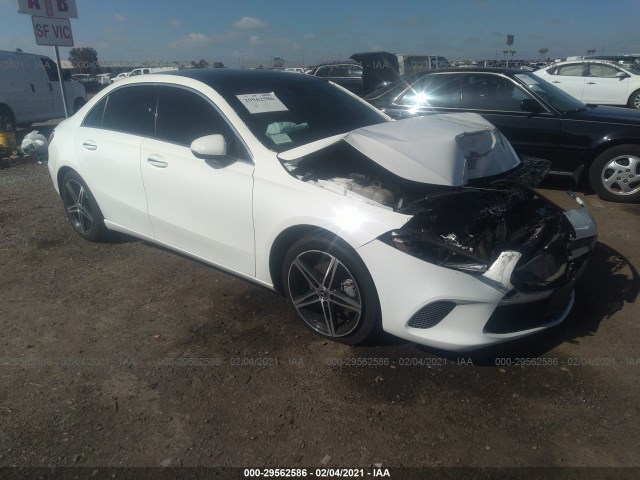 MERCEDES-BENZ A-CLASS 2019 wdd3g4eb9kw010560